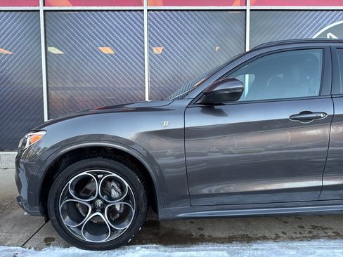 Used 2023 Alfa Romeo Stelvio Ti image 14