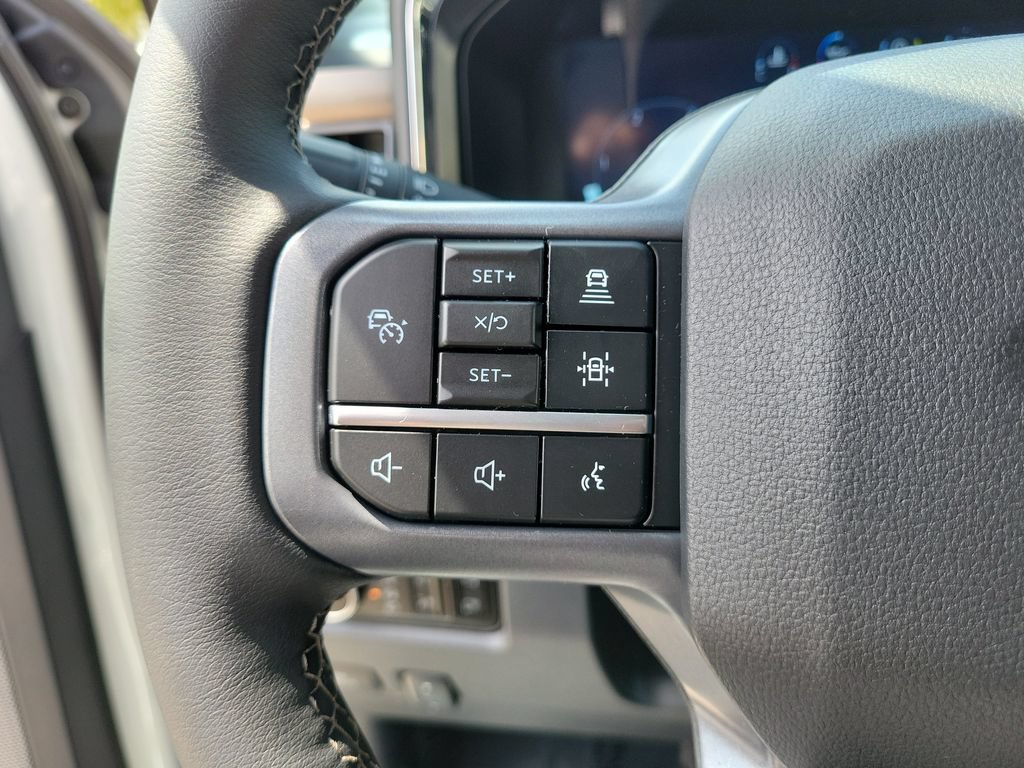 New 2026 Ford F250 Lariat w/ Black Appearance Package AWD/4WD image 16