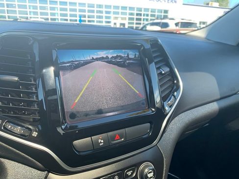Used 2020 Jeep Cherokee Limited AWD/4WD image 29