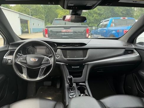 Used 2022 Cadillac XT5 Luxury AWD/4WD image 9