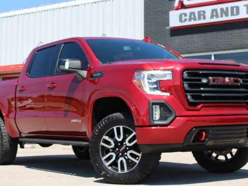 Used 2021 GMC Sierra 1500 AT4 w/ Off-Road Performance Package AWD/4WD image 12