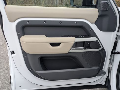 Certified 2024 Land Rover Defender 110 S image 21