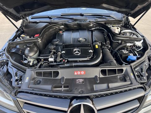 Used 2013 Mercedes-Benz C 250 Coupe image 39