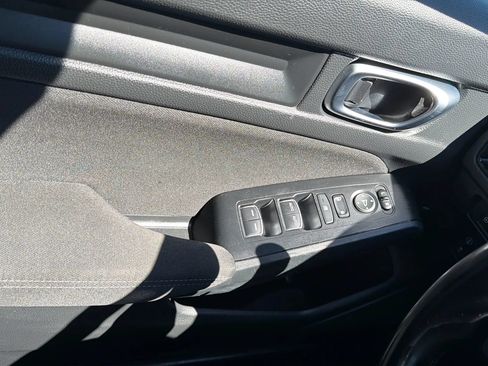 Used 2022 Honda Civic Sport image 22