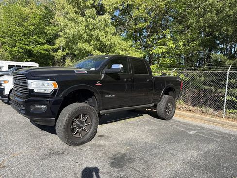 Used 2022 RAM 3500 Laramie image 15