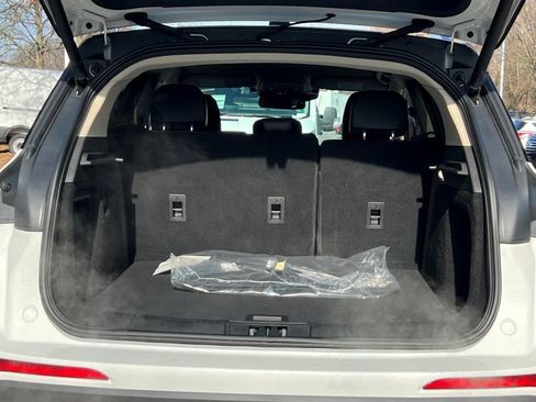 New 2026 Lincoln Corsair Premiere image 12