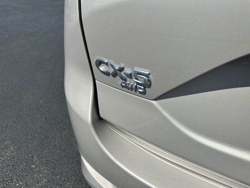 Used 2025 MAZDA CX-5 AWD 2.5 S w/ Preferred Package image 27