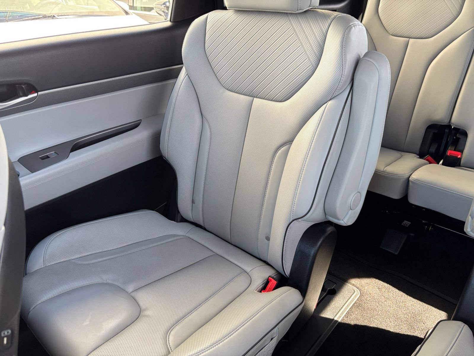 Used 2025 Hyundai Palisade SEL AWD/4WD image 42