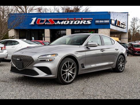 Used 2025 Genesis G70 2.5T image 1