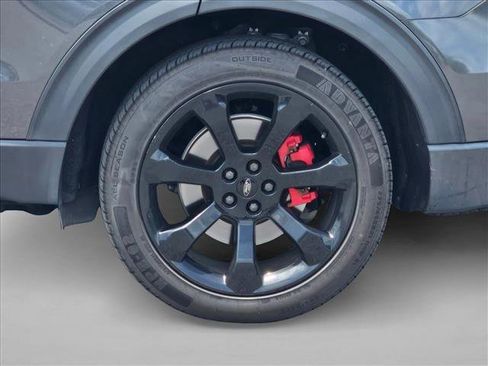 Used 2020 Ford Explorer ST w/ ST Street Pack image 6