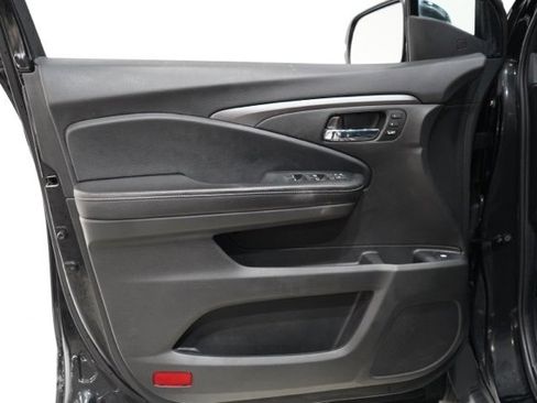 Used 2023 Honda Ridgeline RTL image 17