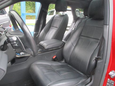 Used 2021 Land Rover Range Rover Evoque R-Dynamic SE image 19