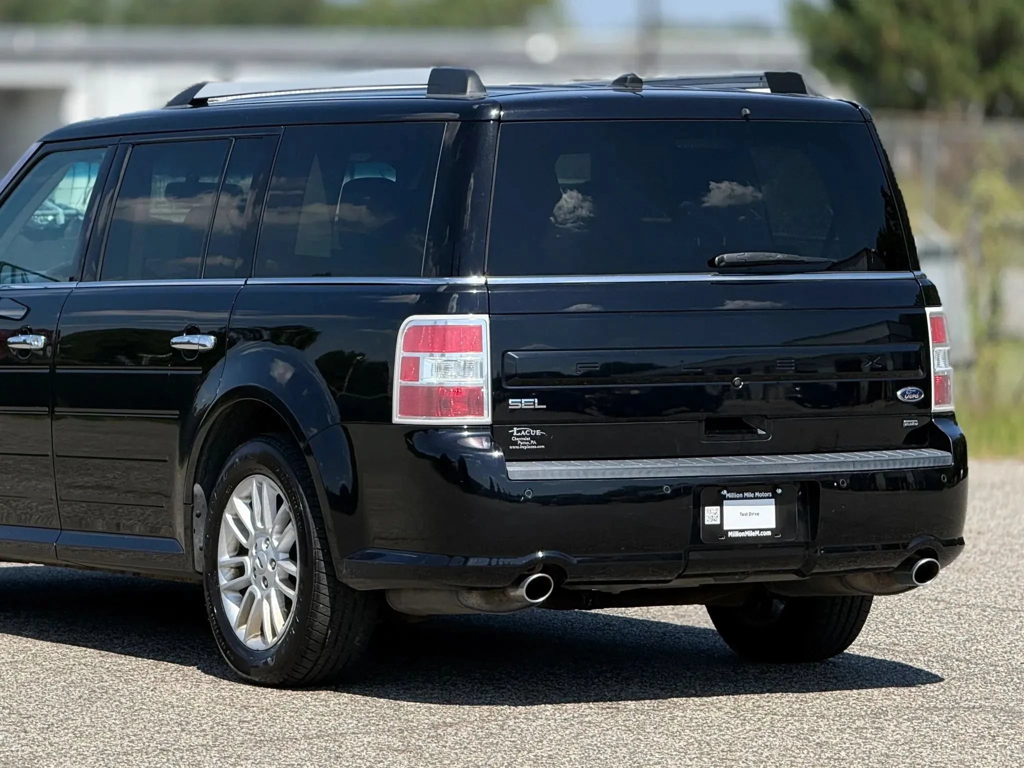 Used 2018 Ford Flex SEL w/ Equipment Group 202A AWD/4WD image 16
