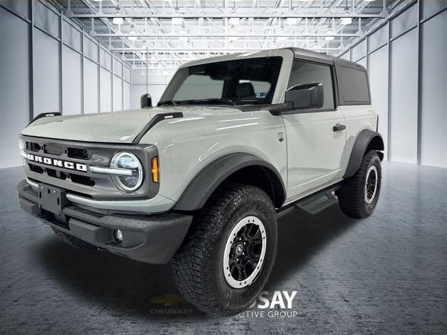 Used 2024 Ford Bronco Big Bend w/ Sasquatch Package AWD/4WD image 2