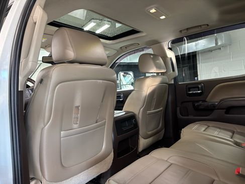 Used 2015 GMC Sierra 3500 Denali w/ Duramax Plus Package image 27