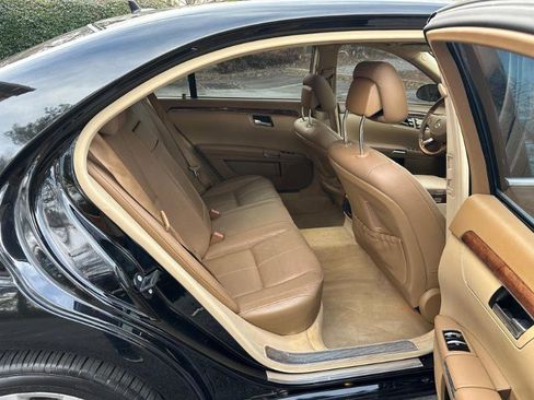 Used 2009 Mercedes-Benz S 550 4MATIC image 38