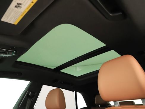 Used 2023 Audi Q8 Prestige w/ Prestige Package image 24