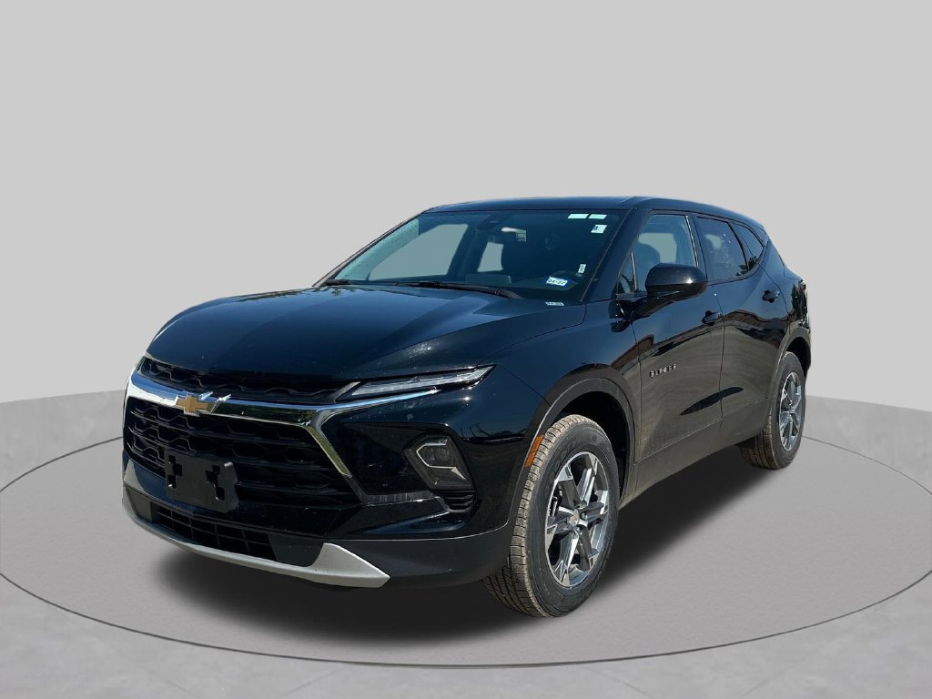 Used 2025 Chevrolet Blazer LT FWD image 32