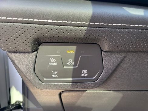 New 2026 Volkswagen Atlas SE AWD/4WD image 18