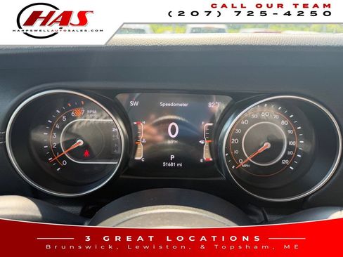 Used 2023 Jeep Wrangler Unlimited Sahara w/ Cold Weather Group AWD/4WD image 16