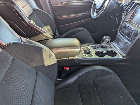 Used 2018 Jeep Grand Cherokee Trailhawk image 12