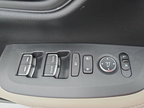 New 2026 Honda HR-V EX-L image 27