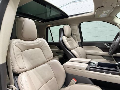 Used 2024 Lincoln Navigator L Reserve AWD/4WD image 46