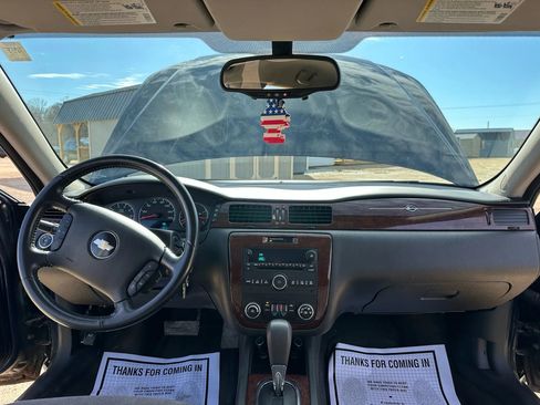 Used 2010 Chevrolet Impala LT image 15