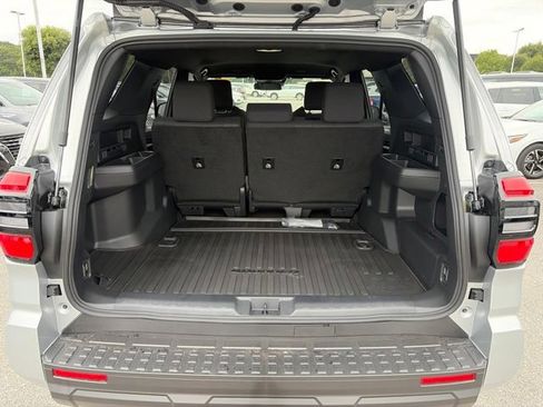 Used 2026 Toyota 4Runner SR5 AWD/4WD image 19