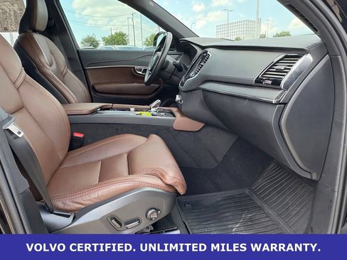 Certified 2024 Volvo XC90 T8 Ultimate w/ Protection Package Premier AWD/4WD image 38