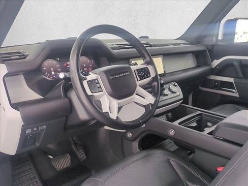 Used 2024 Land Rover Defender 90 S AWD/4WD image 10