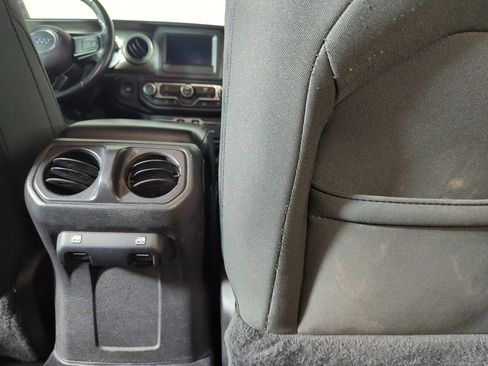 Used 2021 Jeep Wrangler Unlimited Sport AWD/4WD image 29