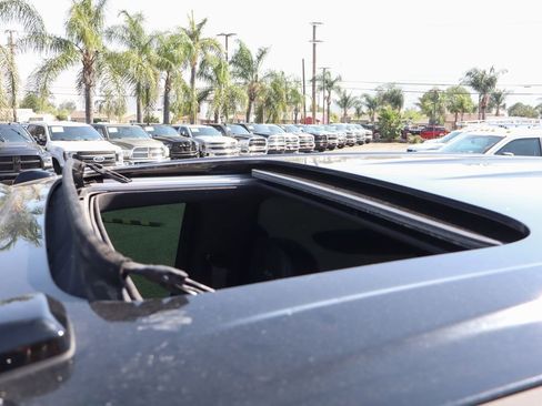 Used 2022 Chevrolet Silverado 3500 High Country image 32