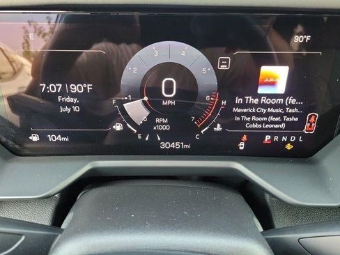 Used 2024 GMC Acadia Elevation FWD image 21
