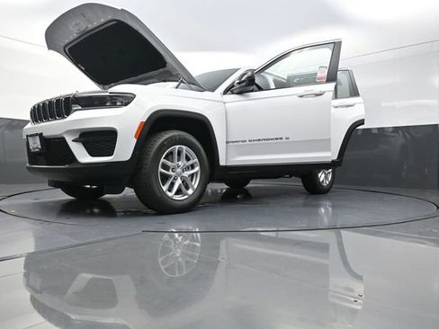 New 2026 Jeep Grand Cherokee Laredo X AWD/4WD image 31