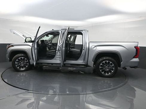 Used 2024 Toyota Tundra Limited AWD/4WD image 41