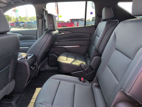 New 2026 Chevrolet Traverse LT w/ Driver Confidence Package image 32