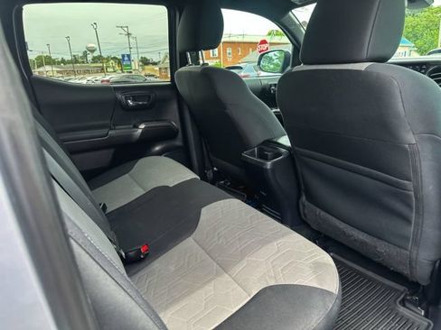 Used 2021 Toyota Tacoma TRD Sport AWD/4WD image 21