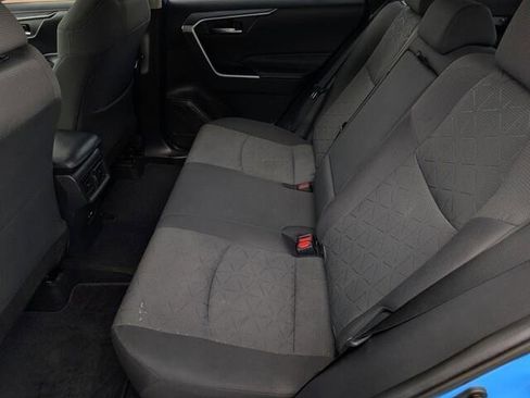 Used 2021 Toyota RAV4 XLE image 30
