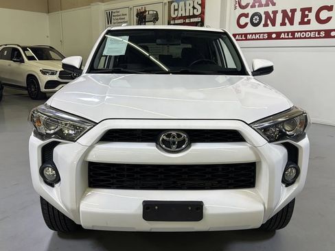 Used 2018 Toyota 4Runner SR5 RWD image 10