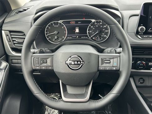 New 2026 Nissan Rogue SV image 25