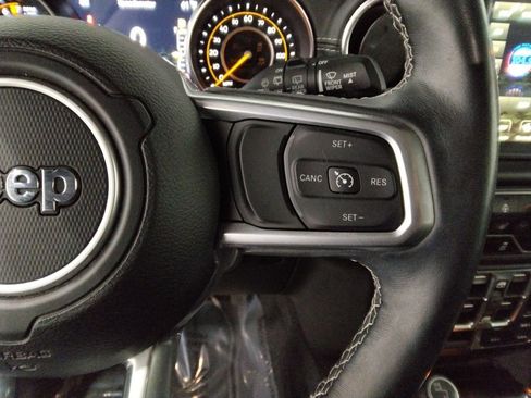 Used 2021 Jeep Wrangler Unlimited Sahara w/ Uconnect 4C Nav & Sound Group image 16