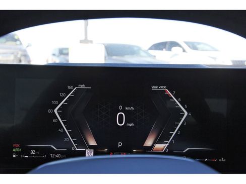 Used 2025 BMW 330i Sedan image 13