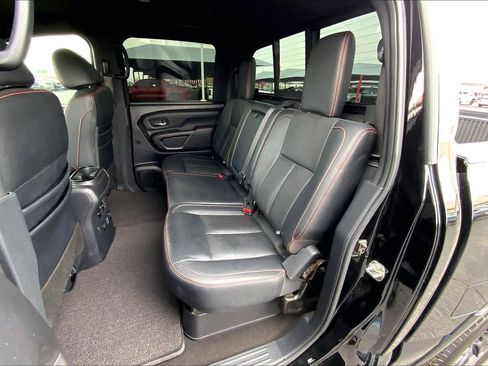 Used 2020 Nissan Titan PRO-4X w/ Pro-4x Convenience Package image 21