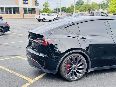 Used 2021 Tesla Model Y Performance AWD/4WD image 5
