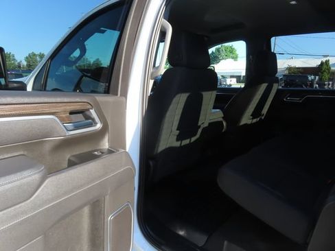 Used 2025 Chevrolet Silverado 2500 LT w/ Convenience Package AWD/4WD image 21