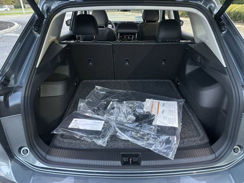 New 2026 Volkswagen Tiguan SE image 24