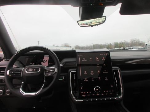 New 2026 GMC Yukon Elevation w/ Elevation Premium Package image 16