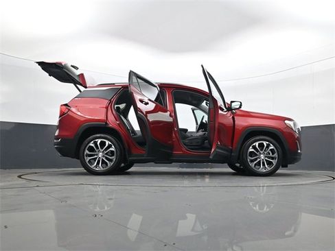 Certified 2020 GMC Terrain SLT w/ Preferred Package image 33