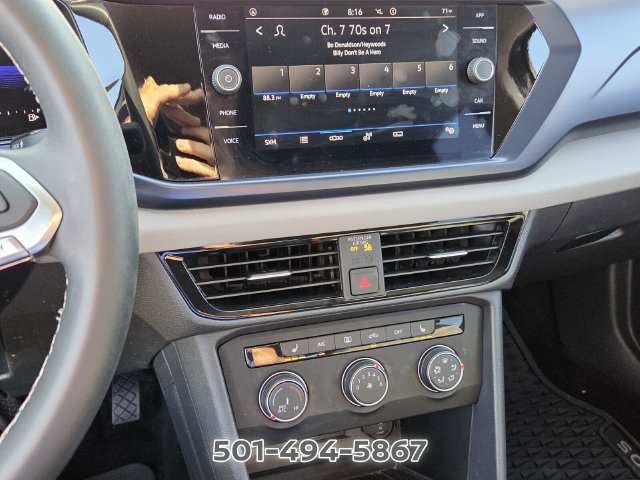 Used 2022 Volkswagen Taos SE FWD image 17
